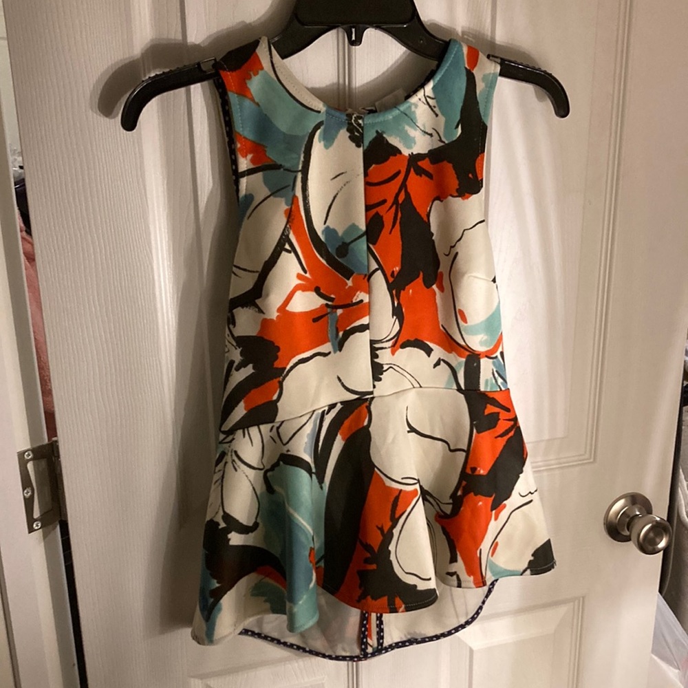Akemi + Kin Cute Dressy Top Size Small
